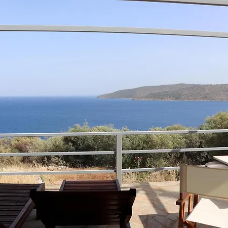 Ageranos Holiday home *
