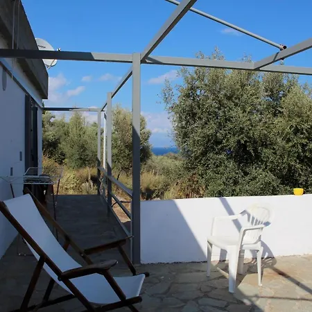 Holiday home Ageranos